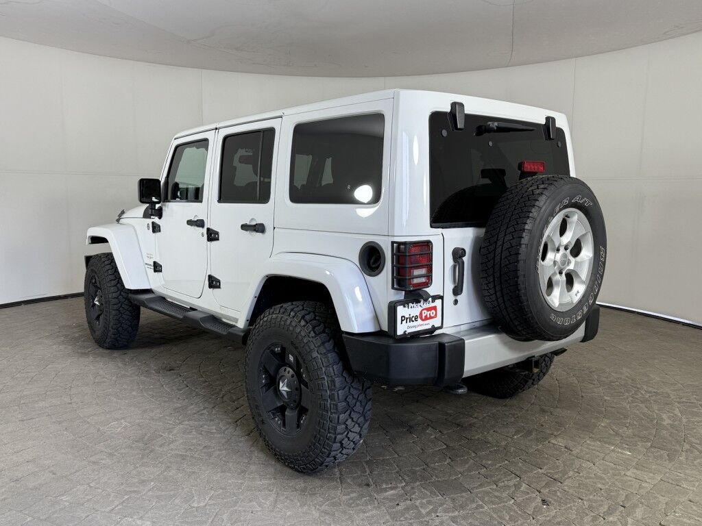 2013 Jeep Wrangler Unlimited Sahara 4x4 w/Leather Maumee OH