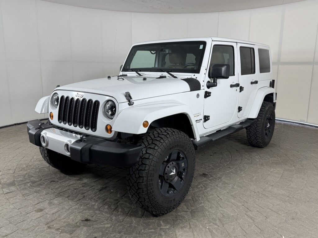 2013 Jeep Wrangler Unlimited Sahara 4x4 w/Leather Maumee OH