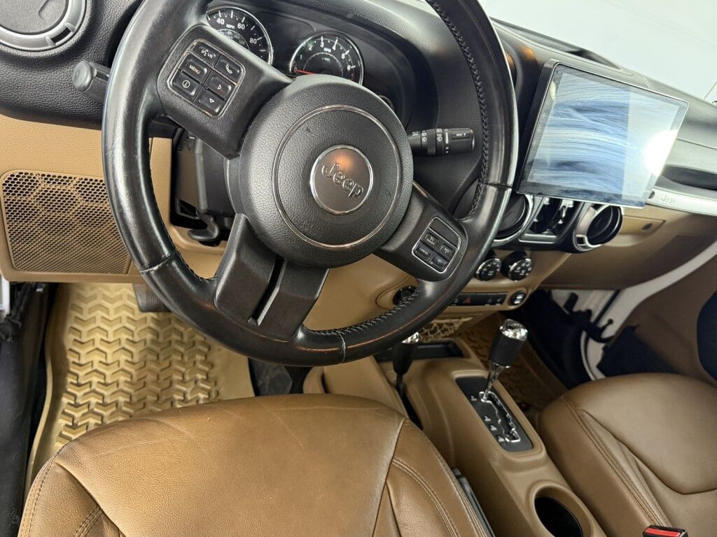 2013 Jeep Wrangler Unlimited Sahara 4x4 w/Leather Maumee OH