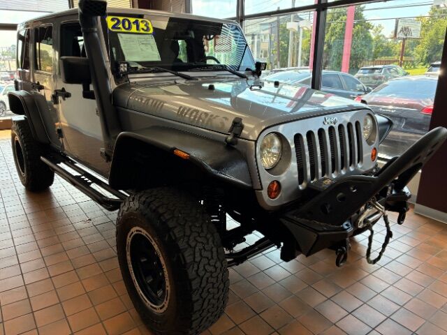 2013 Jeep Wrangler Unlimited Sahara