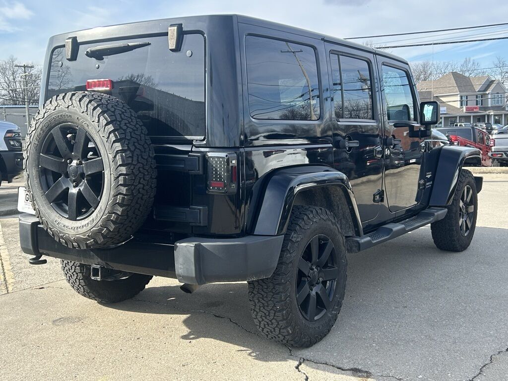 2013 Jeep Wrangler Unlimited Sahara Crestwood KY