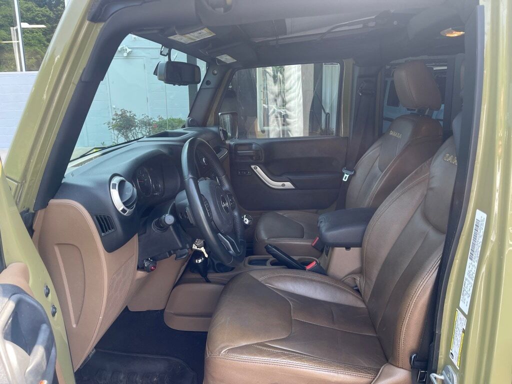 2013 Jeep Wrangler Unlimited Sahara Orange MA
