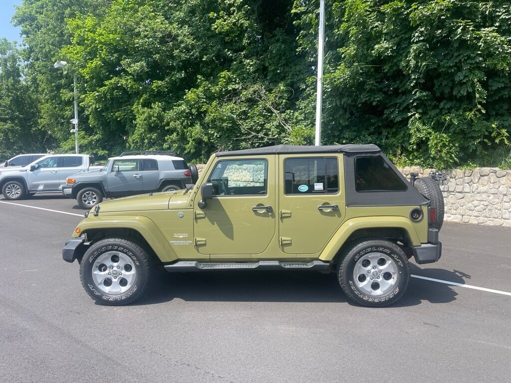 2013 Jeep Wrangler Unlimited Sahara Orange MA