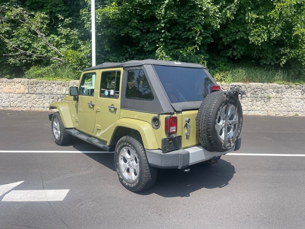 2013 Jeep Wrangler Unlimited Sahara Orange MA