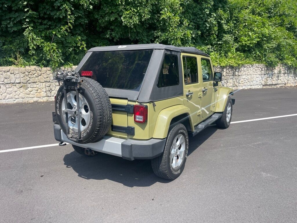 2013 Jeep Wrangler Unlimited Sahara Orange MA