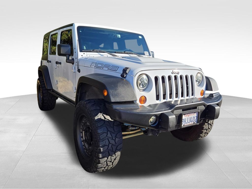 2013 Jeep Wrangler Unlimited Sahara