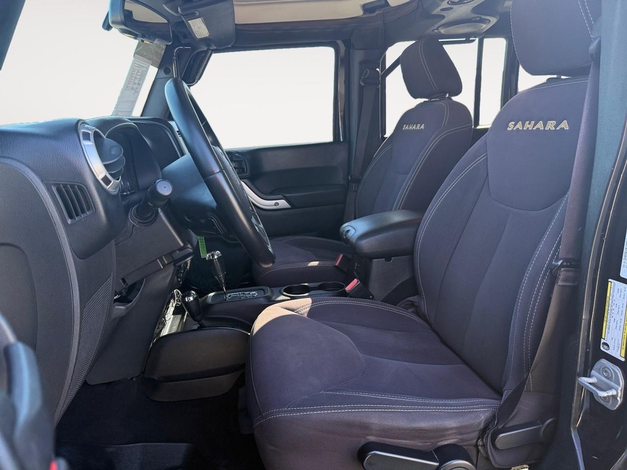 2013 Jeep Wrangler Unlimited Sahara, RUNNING BOARDS, TOW PACKAGE, HEATED MIIRRORS, ALL WEATHER FLOOR MATS, BLUETOOTH, CD PLAYERS, LOW MILES!