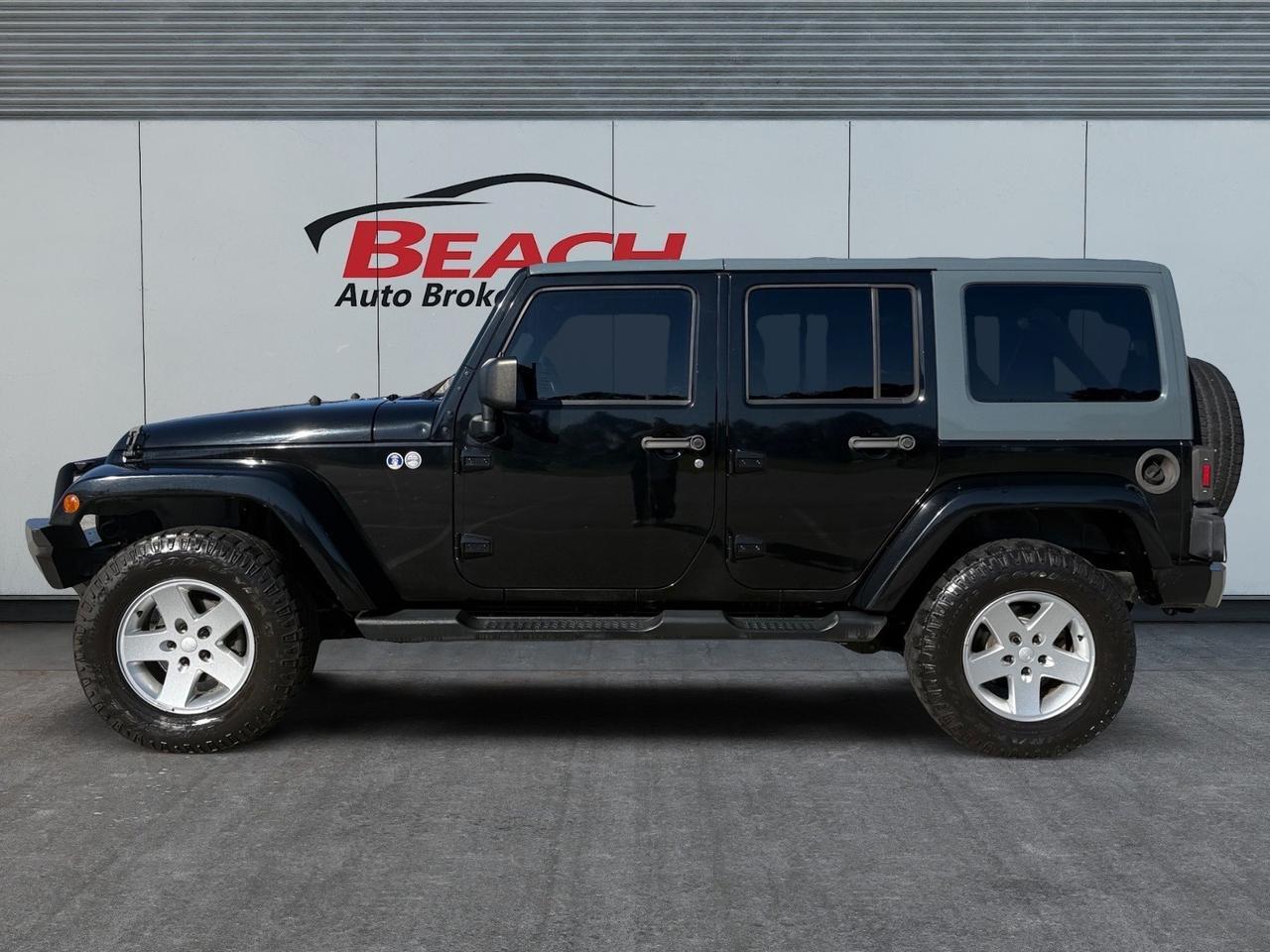 2013 Jeep Wrangler Unlimited Sahara, RUNNING BOARDS, TOW PACKAGE, HEATED MIIRRORS, ALL WEATHER FLOOR MATS, BLUETOOTH, CD PLAYERS, LOW MILES!