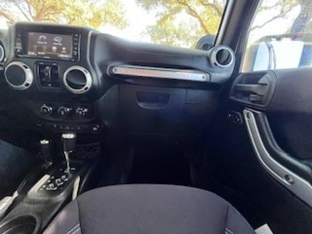 2013 Jeep Wrangler Unlimited Sahara Spring Branch TX