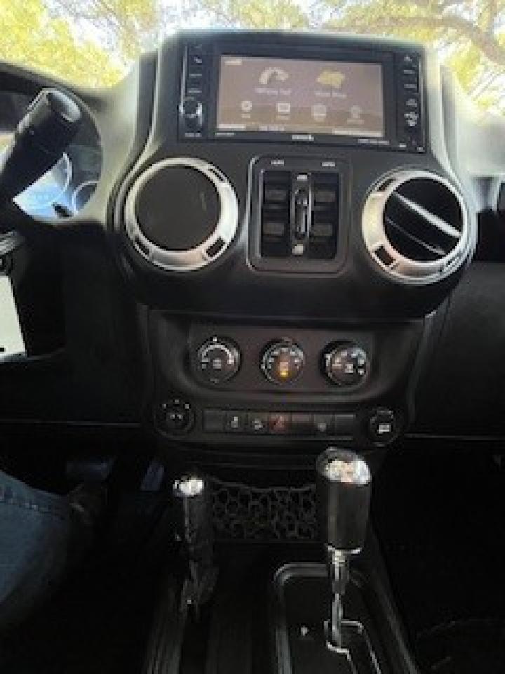 2013 Jeep Wrangler Unlimited Sahara Spring Branch TX