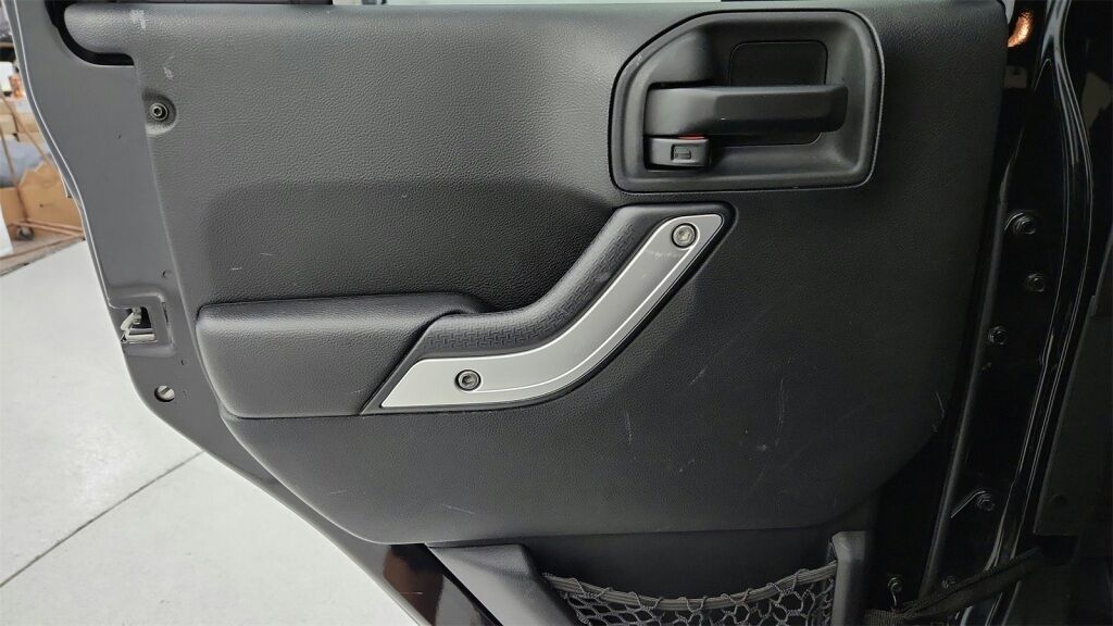 2013 Jeep Wrangler Unlimited Sahara Laurel MD