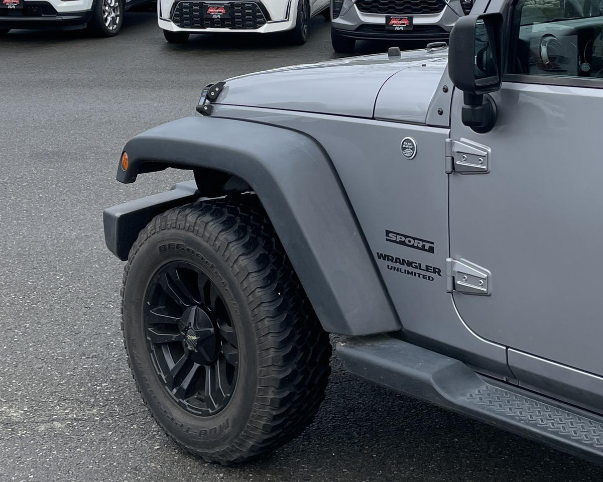 2013 Jeep Wrangler Unlimited Sport SUV 4D