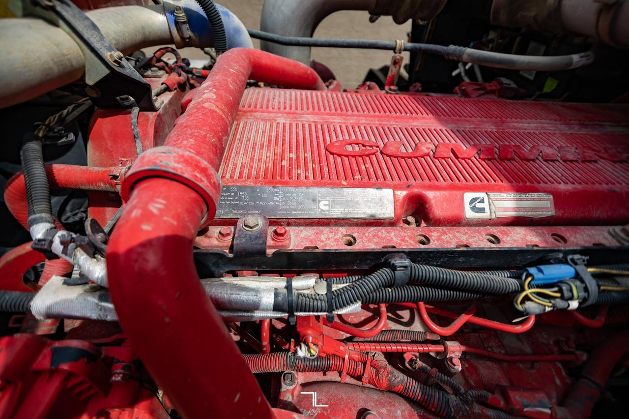 2013 Kenworth T-800 Day Cab Tractor Heavy Spec Red Deer AB