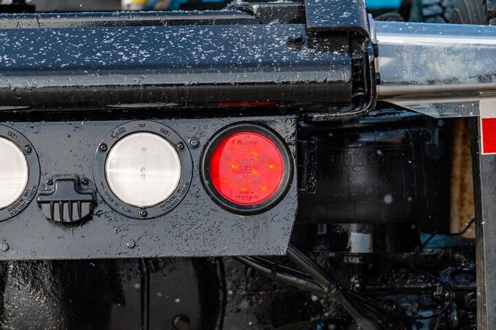 2013 Kenworth T-800 Heavy Spec Tractor/Sleeper Red Deer AB