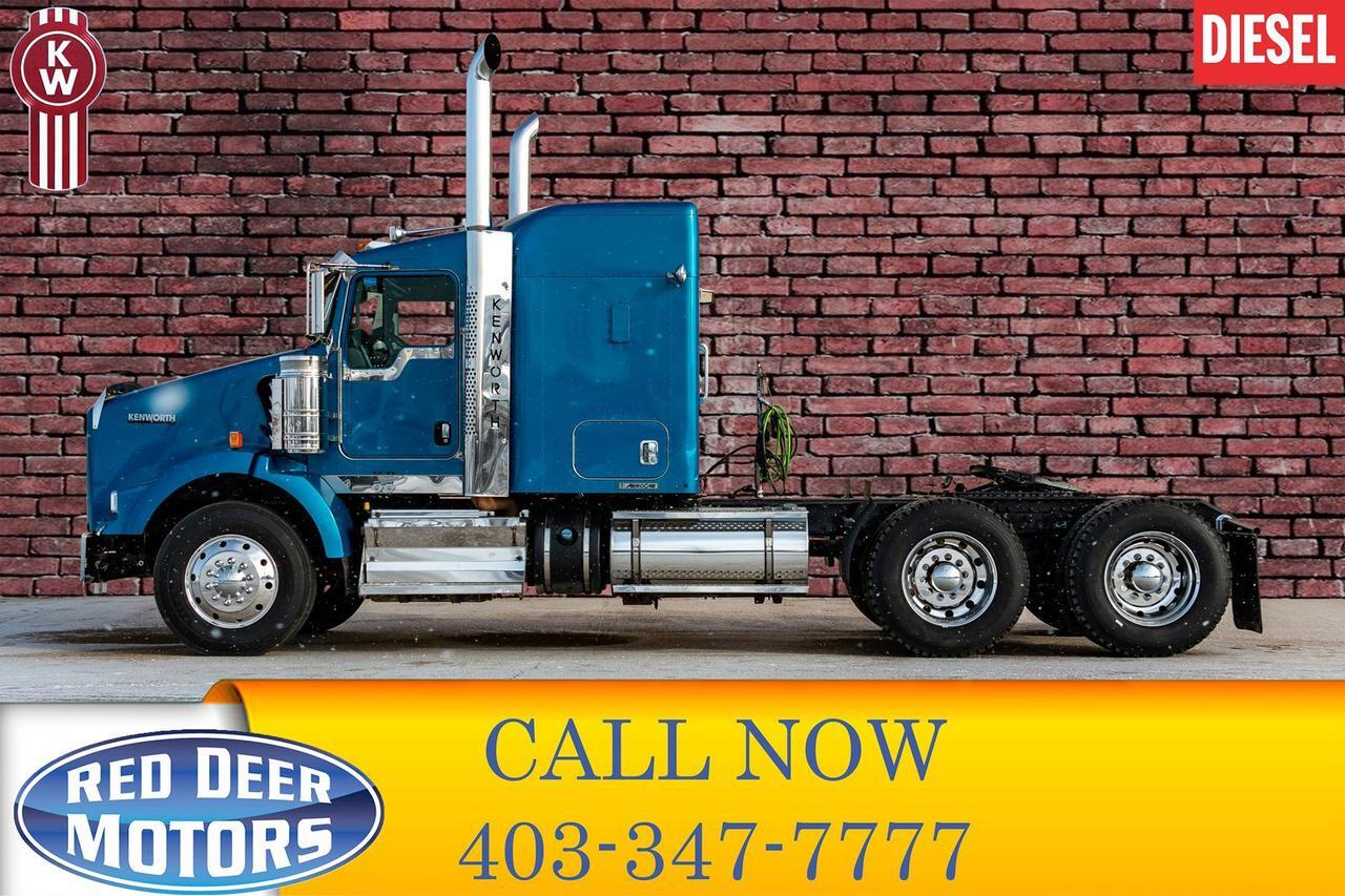 2013 Kenworth T-800 Heavy Spec Tractor/Sleeper