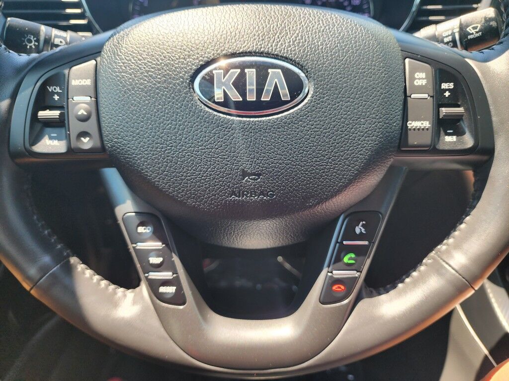 2013 Kia Optima SX w/Limited Pkg~LOW MILES~BLUETOOTH~CRUISE CONTROL~FOG LIGTHS~NAVIGATION SYSTEM~PANORAMIC MOONROOF / SUNROOF~REARVIEW CAMERA Sarasota FL