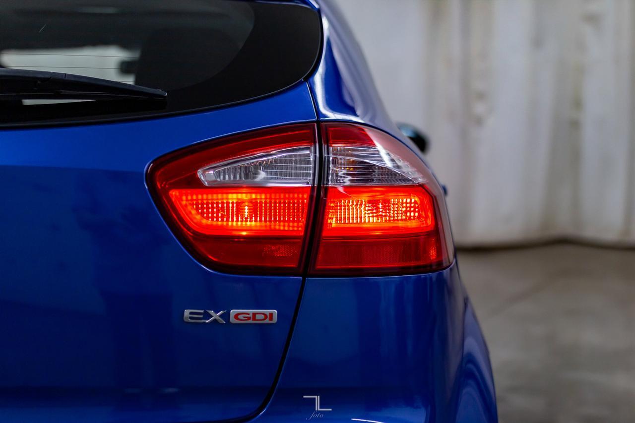 2013 Kia Rio EX Hatchback Roof BCam Red Deer AB