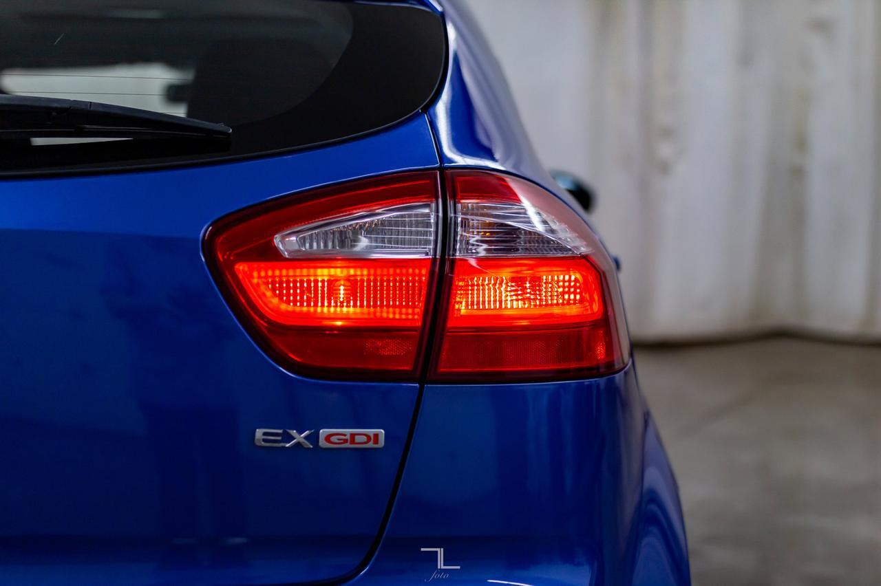 2013 Kia Rio EX Hatchback Roof BCam Red Deer AB