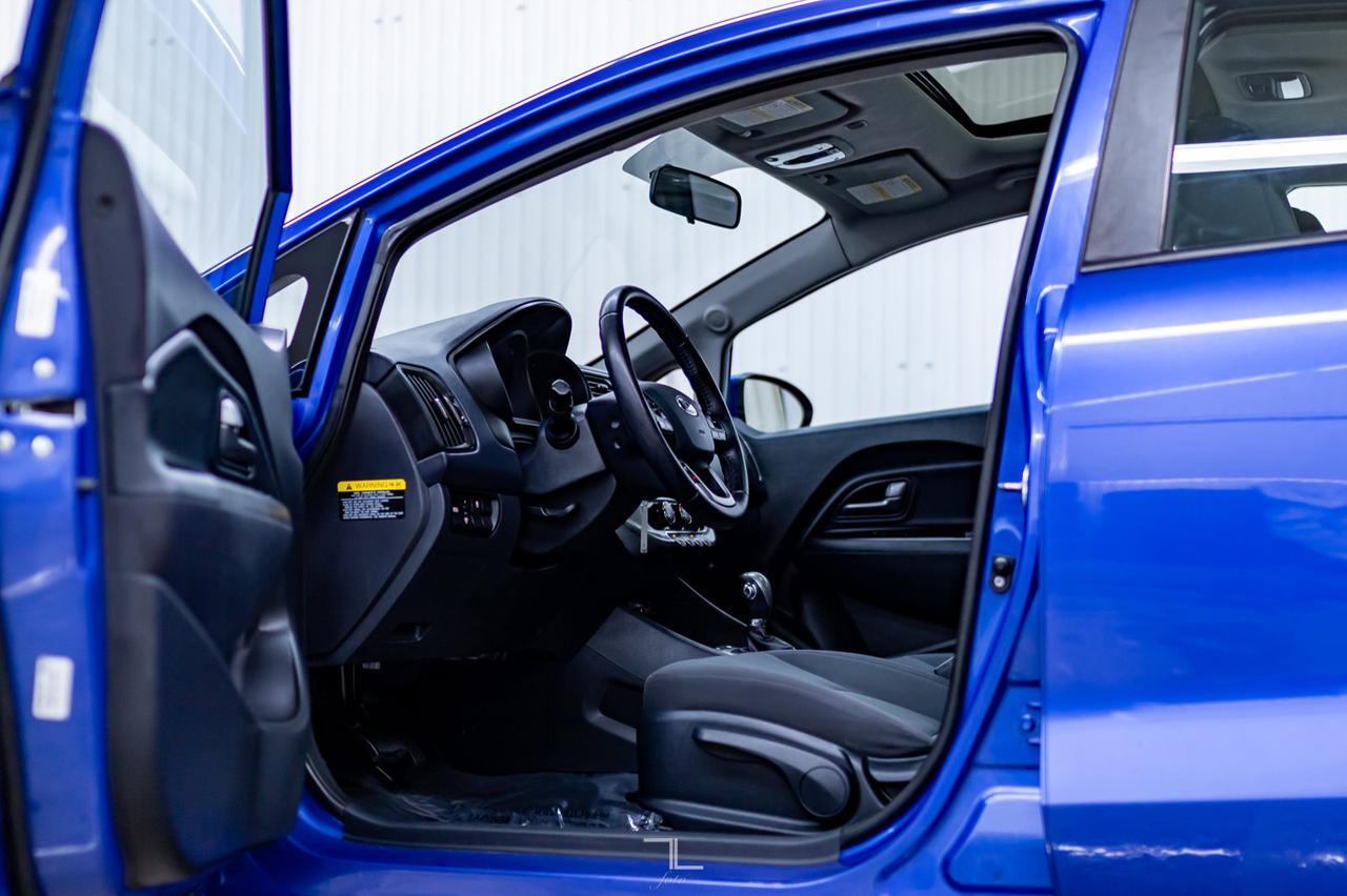 2013 Kia Rio EX Hatchback Roof BCam Red Deer AB