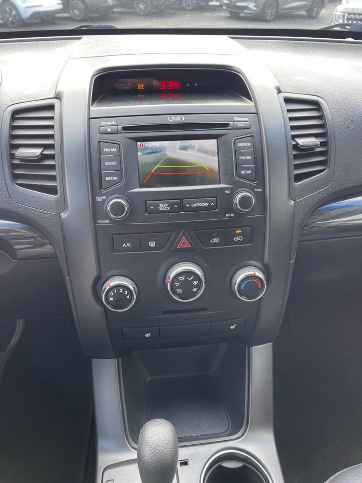 2013 Kia Sorento LX Orange MA