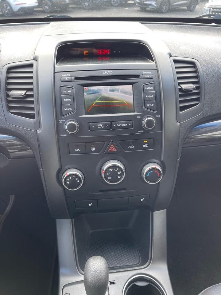 2013 Kia Sorento LX Orange MA