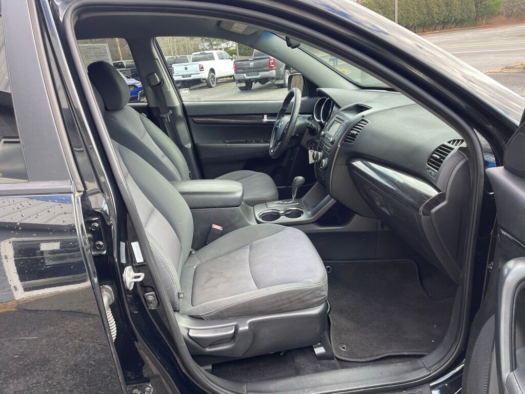 2013 Kia Sorento LX Orange MA