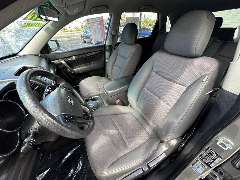 2013 Kia Sorento LX