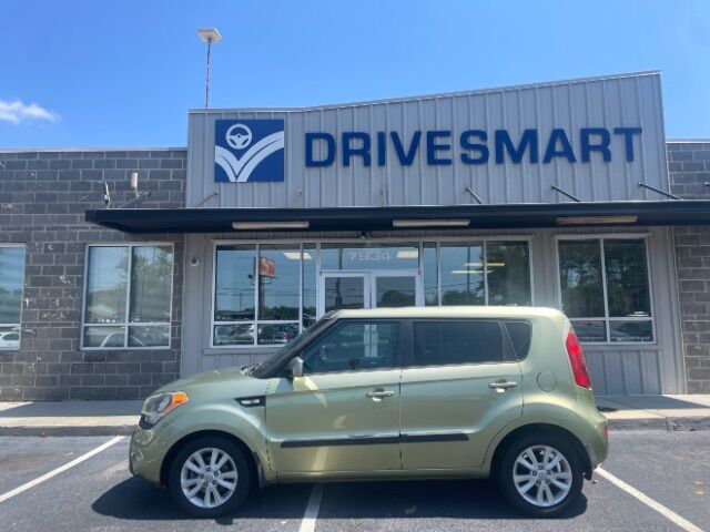 2013_Kia_Soul_base_ Columbia SC
