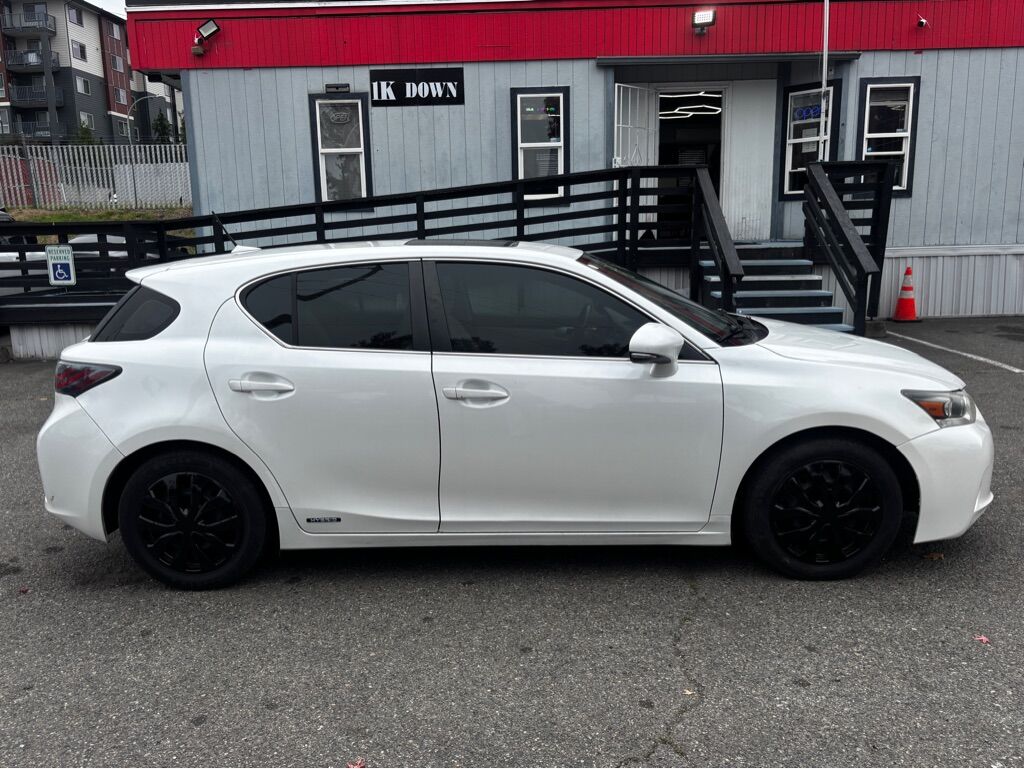 2013 LEXUS CT 200H BASE Des Moines WA