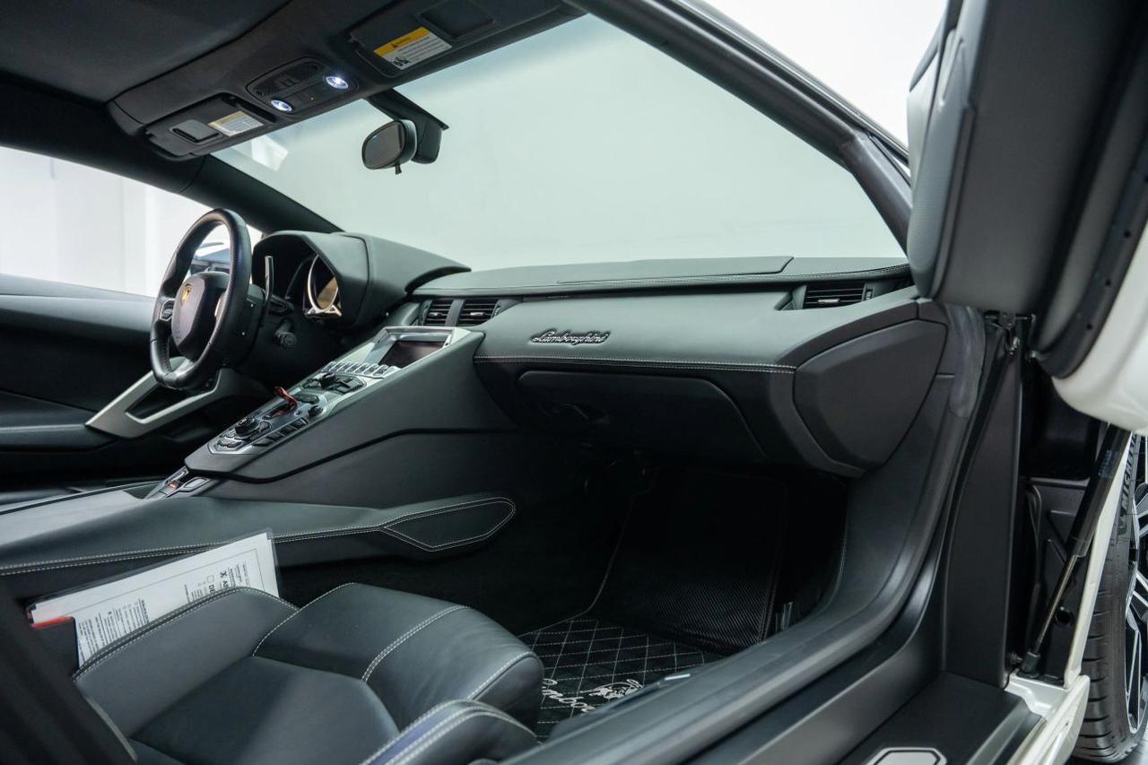 2013 Lamborghini Aventador LP 700-4 Coupe 2D St. Louis MO