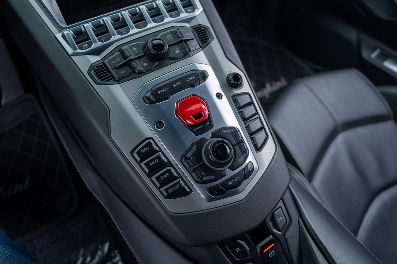 2013 Lamborghini Aventador LP 700-4 Coupe 2D St. Louis MO