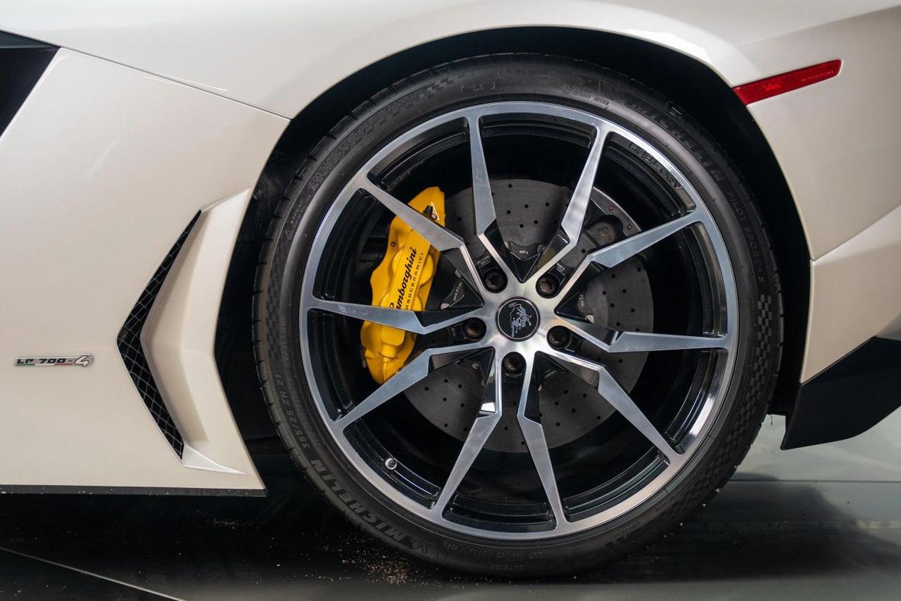 2013 Lamborghini Aventador LP 700-4 Coupe 2D St. Louis MO