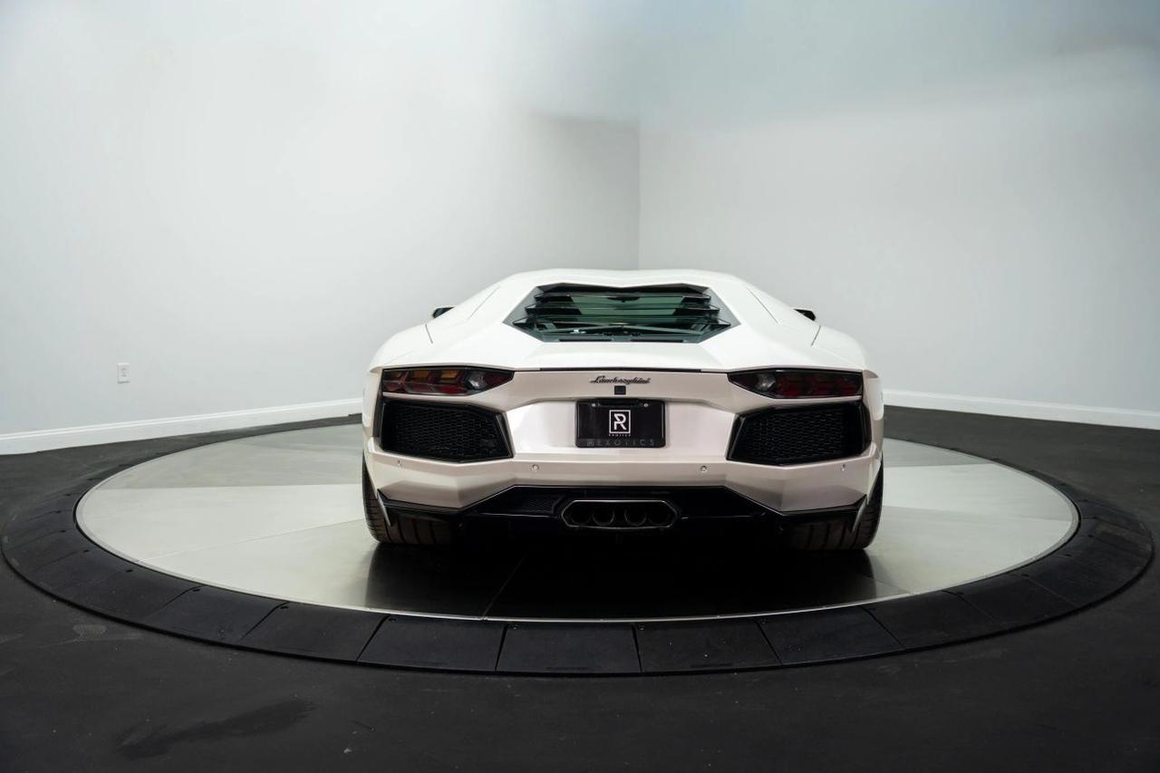 2013 Lamborghini Aventador LP 700-4 Coupe 2D St. Louis MO