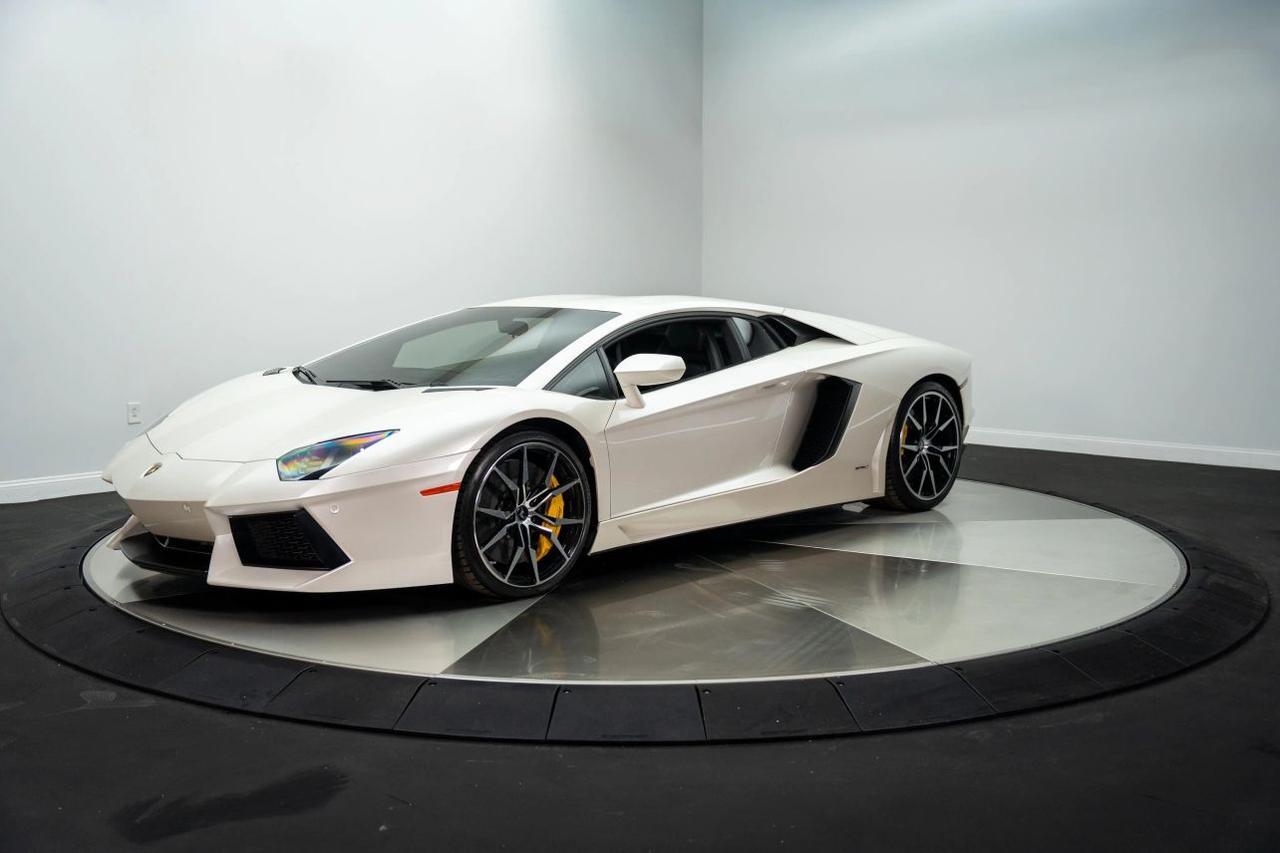 2013 Lamborghini Aventador