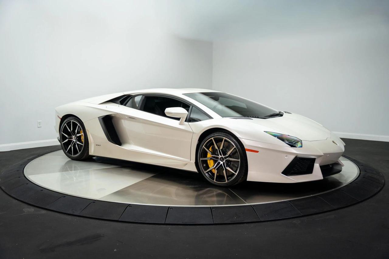 2013 Lamborghini Aventador LP 700-4 Coupe 2D St. Louis MO