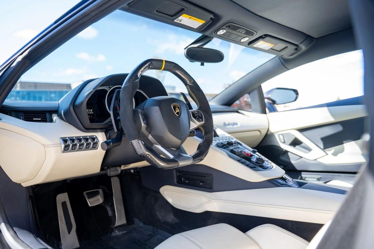 2013 Lamborghini Aventador