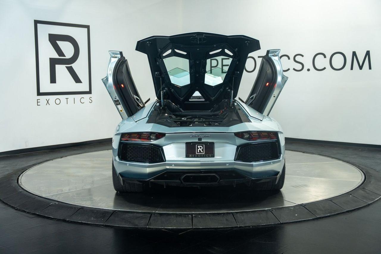 2013 Lamborghini Aventador LP 700-4 Roadster 2D St. Louis MO