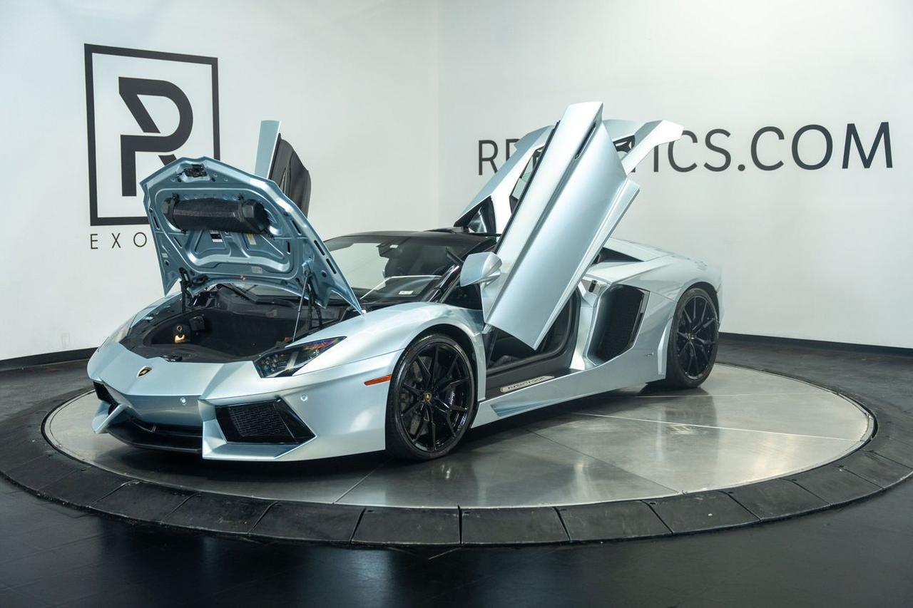 2013 Lamborghini Aventador LP 700-4 Roadster 2D St. Louis MO