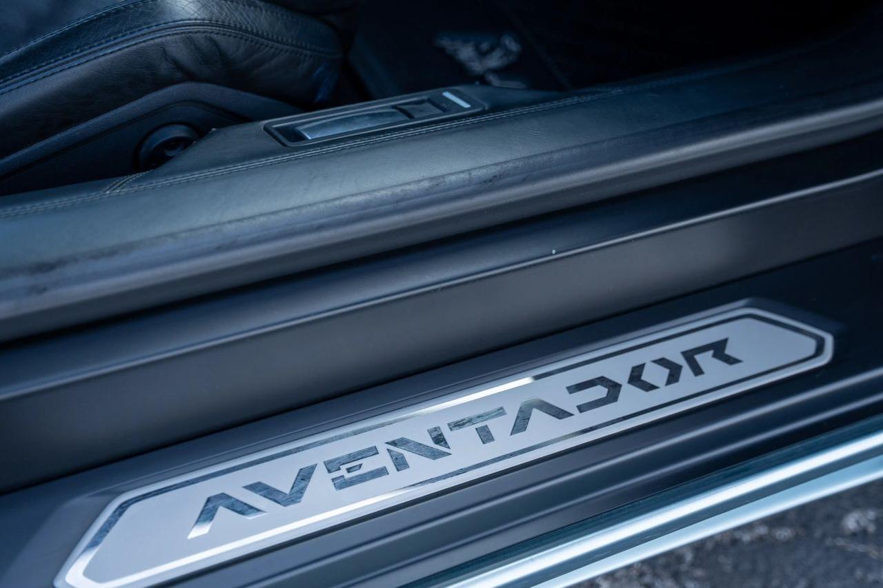 2013 Lamborghini Aventador LP 700-4 Roadster 2D St. Louis MO