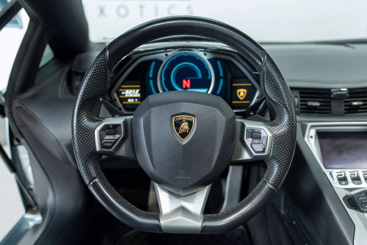 2013 Lamborghini Aventador LP 700-4 Roadster 2D St. Louis MO