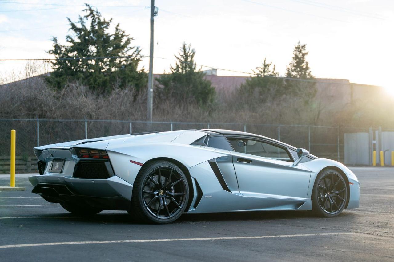 2013 Lamborghini Aventador LP 700-4 Roadster 2D St. Louis MO