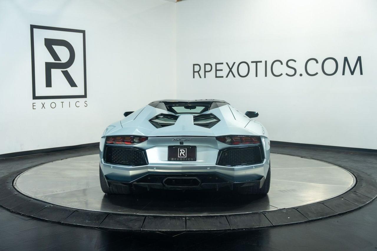 2013 Lamborghini Aventador LP 700-4 Roadster 2D St. Louis MO