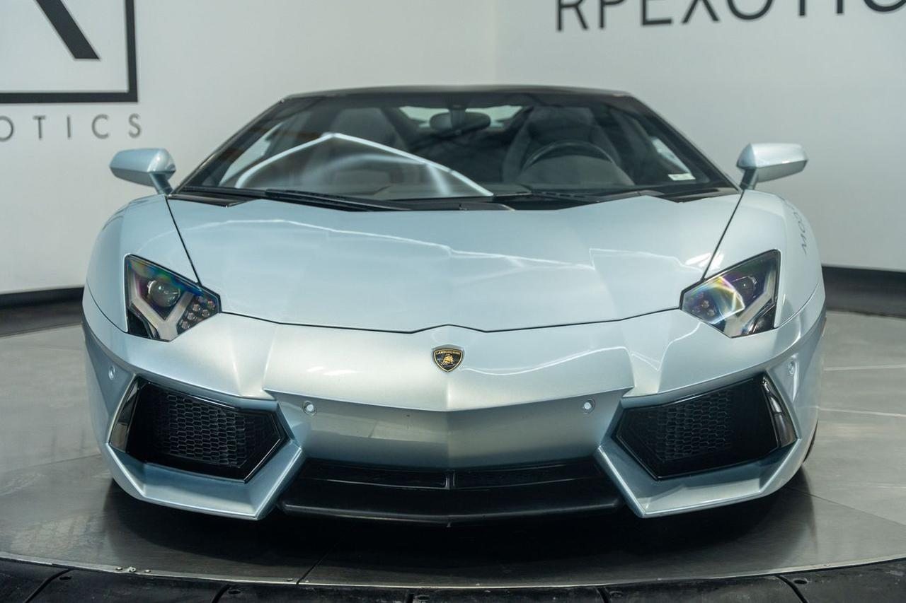 2013 Lamborghini Aventador LP 700-4 Roadster 2D St. Louis MO