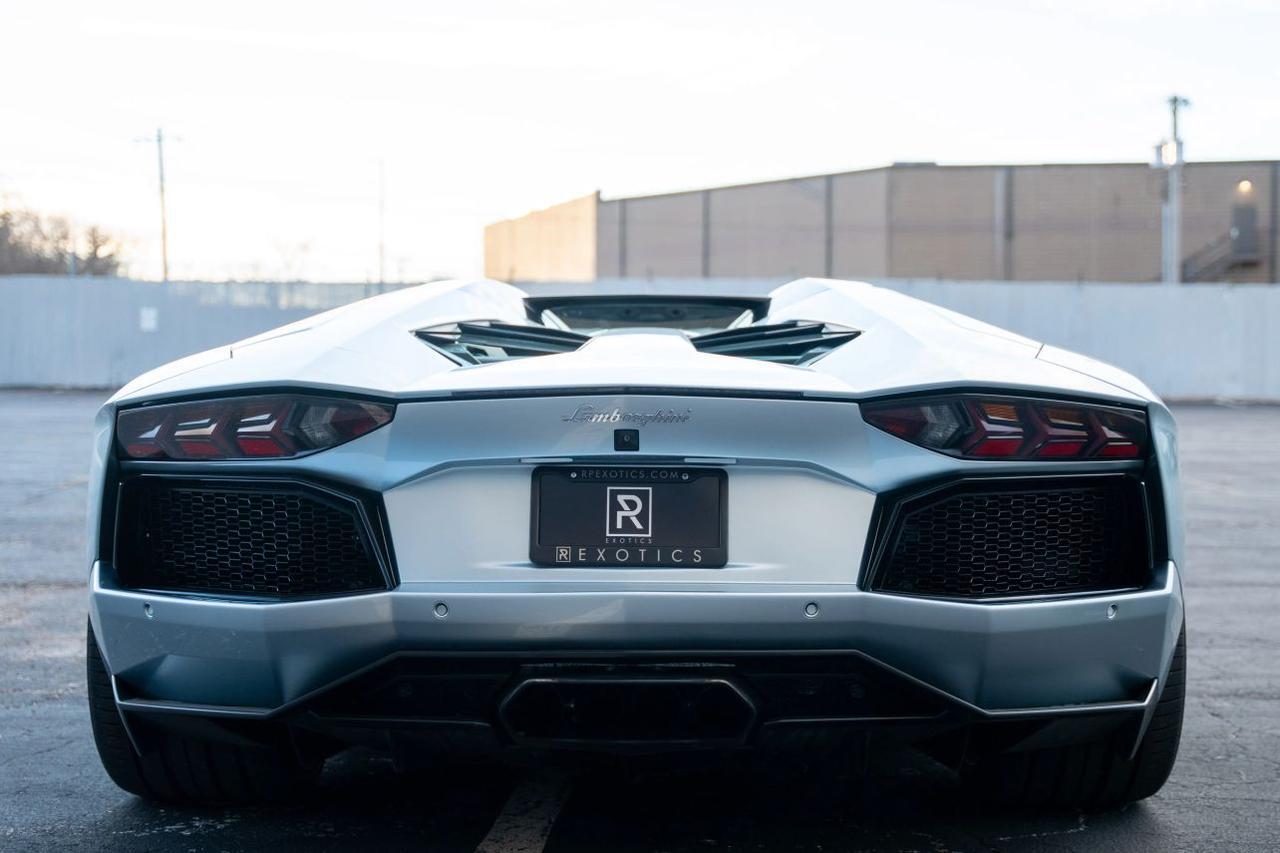 2013 Lamborghini Aventador LP 700-4 Roadster 2D St. Louis MO