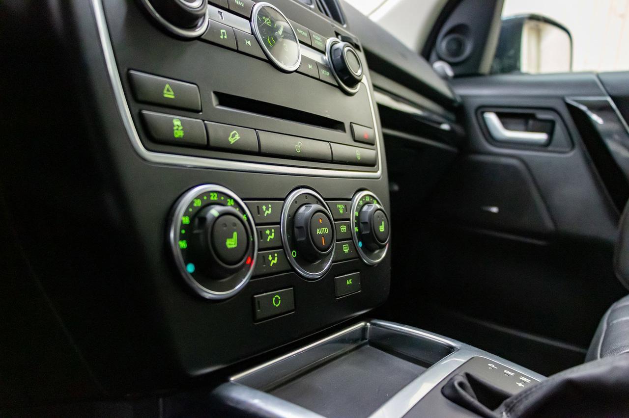 2013 Land Rover LR2 4x4 HSE Leather Roof BCam Red Deer AB