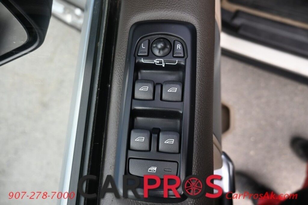 2013 Land Rover LR4 LUX - AWD - 5.0L V8 - Air Suspension Front & Rear - Harman/Kardon Speaker System With Bluetooth - Keyless Entry & Start - Heated Leather Seats & Wheel - Duel Panel Sunroof - 2nd Row Heated Seats - Reverse Camera - 7 Pass Seating - Tow PKG Anchorage AK