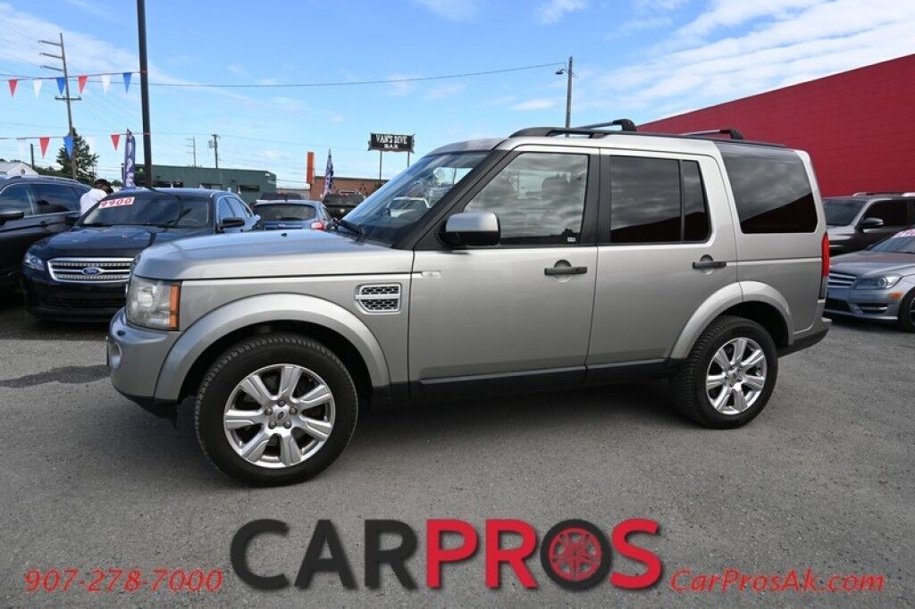 2013 Land Rover LR4 LUX - AWD - 5.0L V8 - Air Suspension Front & Rear - Harman/Kardon Speaker System With Bluetooth - Keyless Entry & Start - Heated Leather Seats & Wheel - Duel Panel Sunroof - 2nd Row Heated Seats - Reverse Camera - 7 Pass Seating - Tow PKG