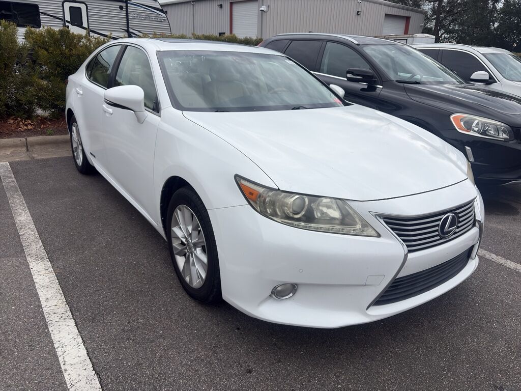 2013 Lexus ES 300h Hybrid