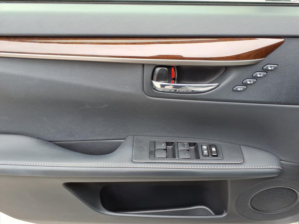 2013 Lexus ES 350 . Roanoke VA