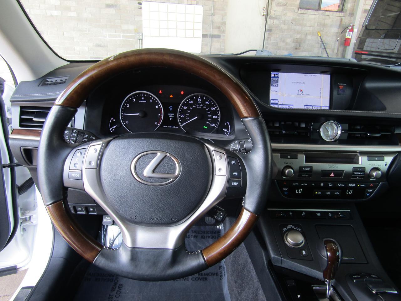 2013 Lexus ES 350 4dr Sdn Grand Prairie TX